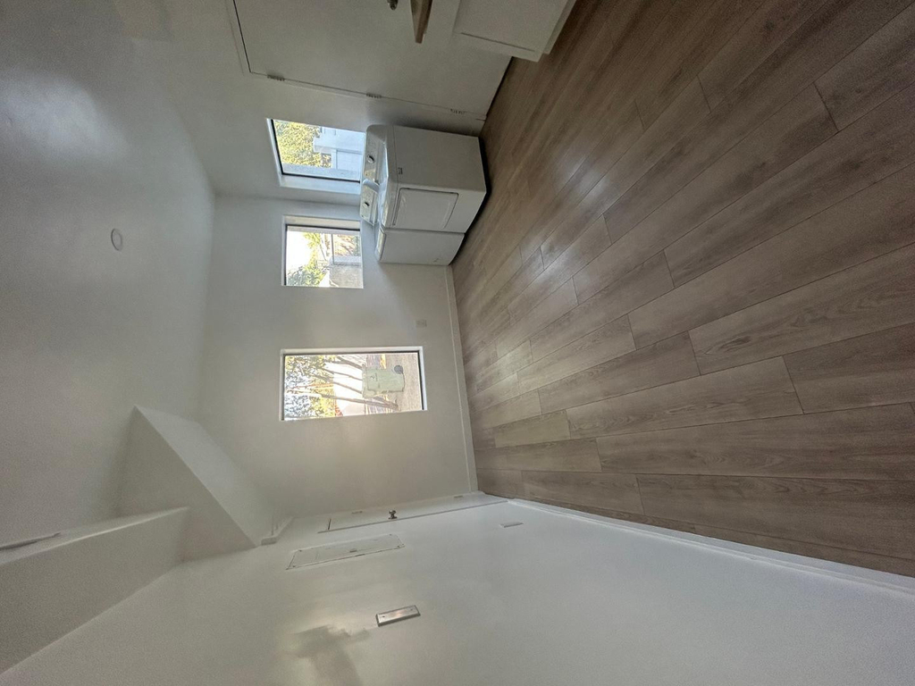 5908 W Myrtle Avenue - Photo 12