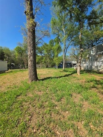 7202 Base Street - Photo 3