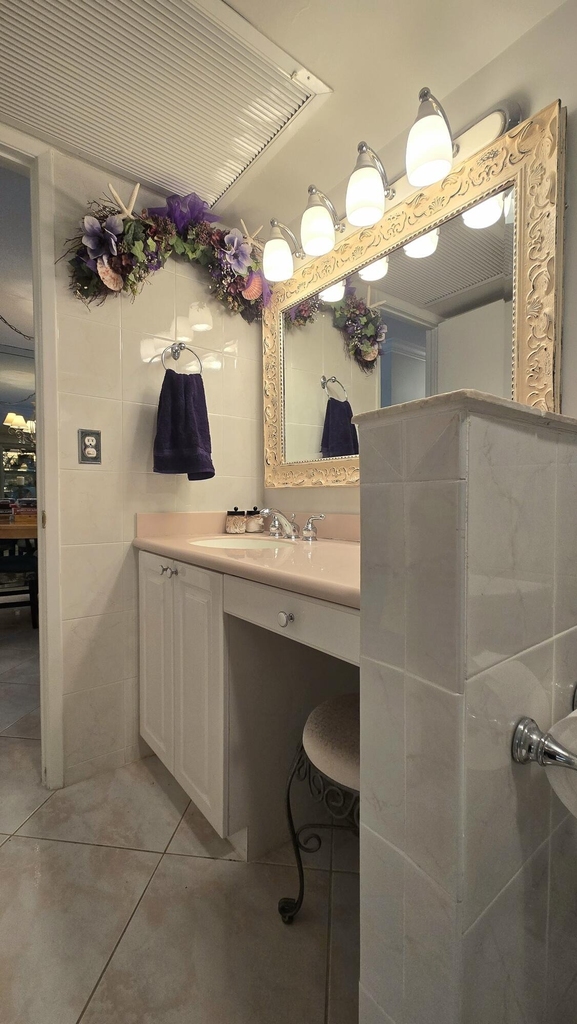 1161 Hillsboro Mile - Photo 35