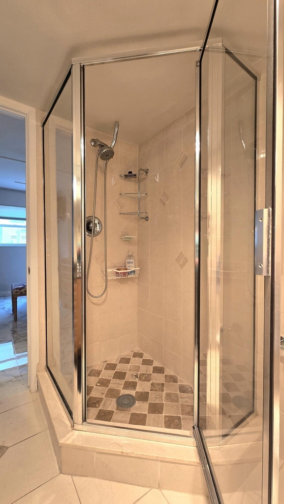 1161 Hillsboro Mile - Photo 30