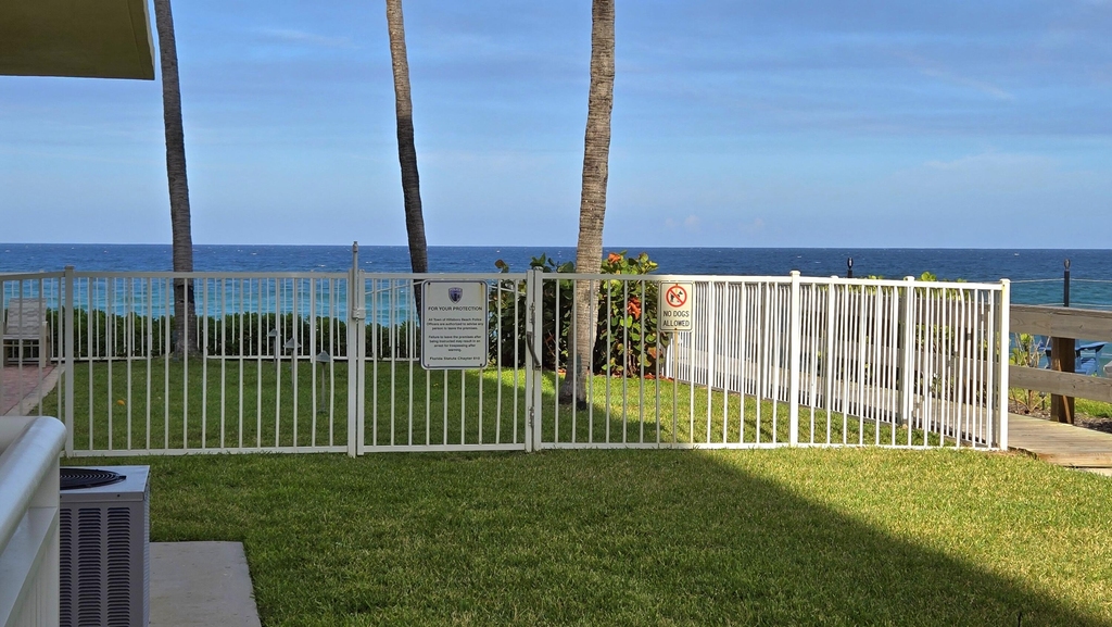 1161 Hillsboro Mile - Photo 42
