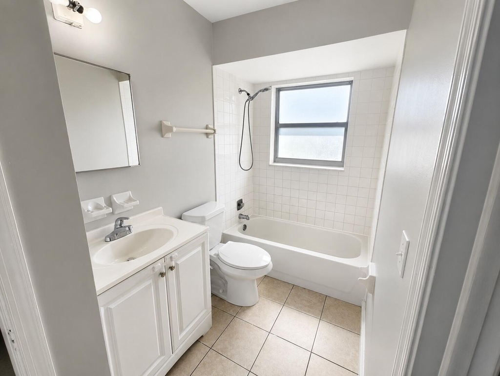 1794 Juno Road - Photo 5