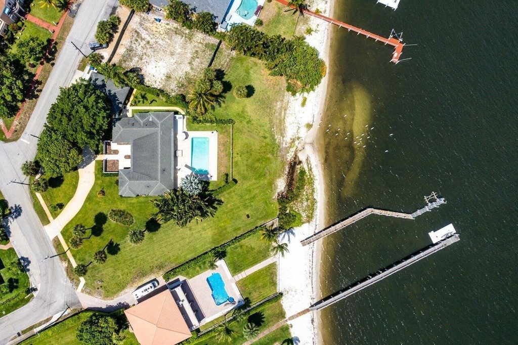 210 S Lake Drive - Photo 37