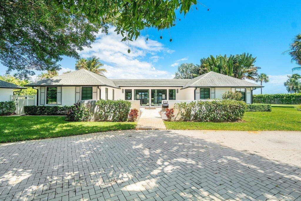 210 S Lake Drive - Photo 4