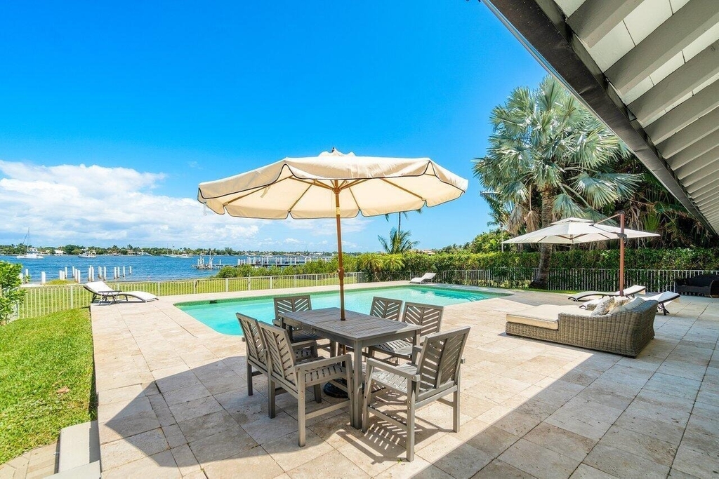 210 S Lake Drive - Photo 32