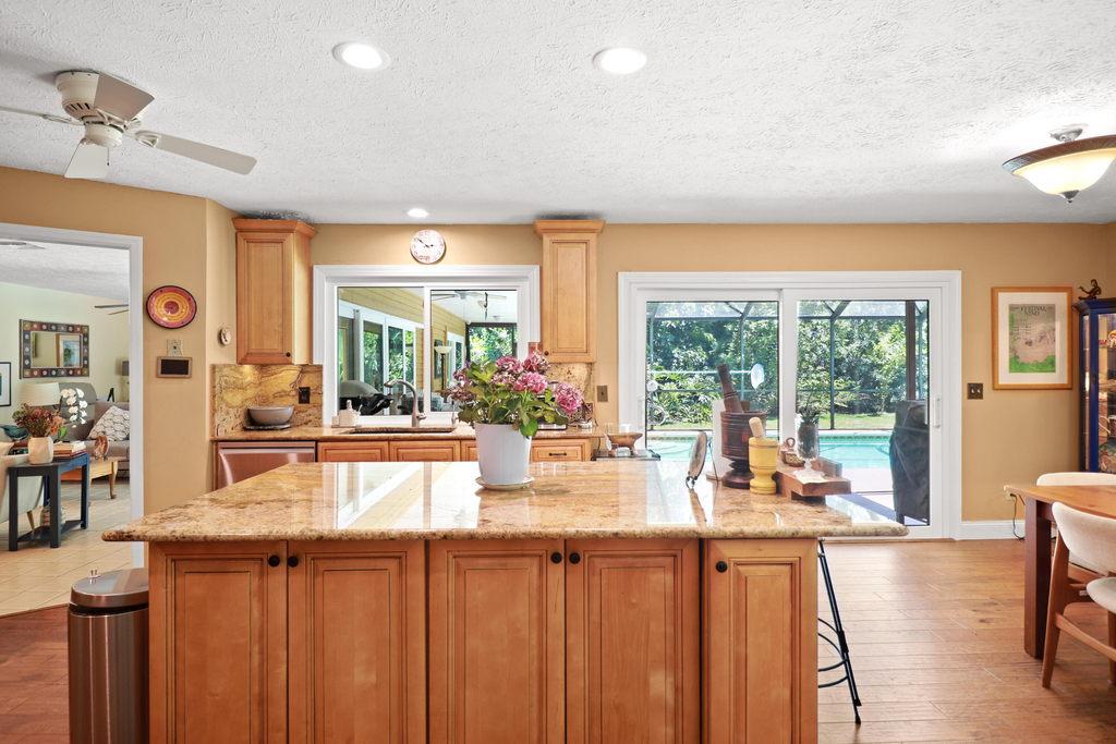 1974 Sw Saint Andrews Drive - Photo 12