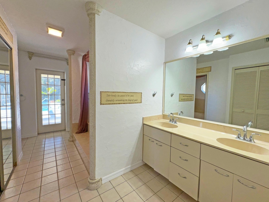 495 11th Court - Photo 7