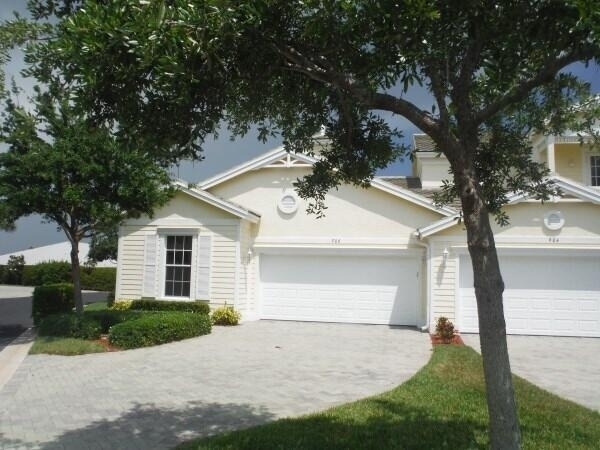 906 Mariner Bay Boulevard - Photo 0