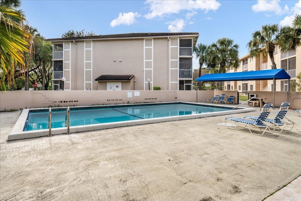 10129 W Atlantic Boulevard - Photo 3