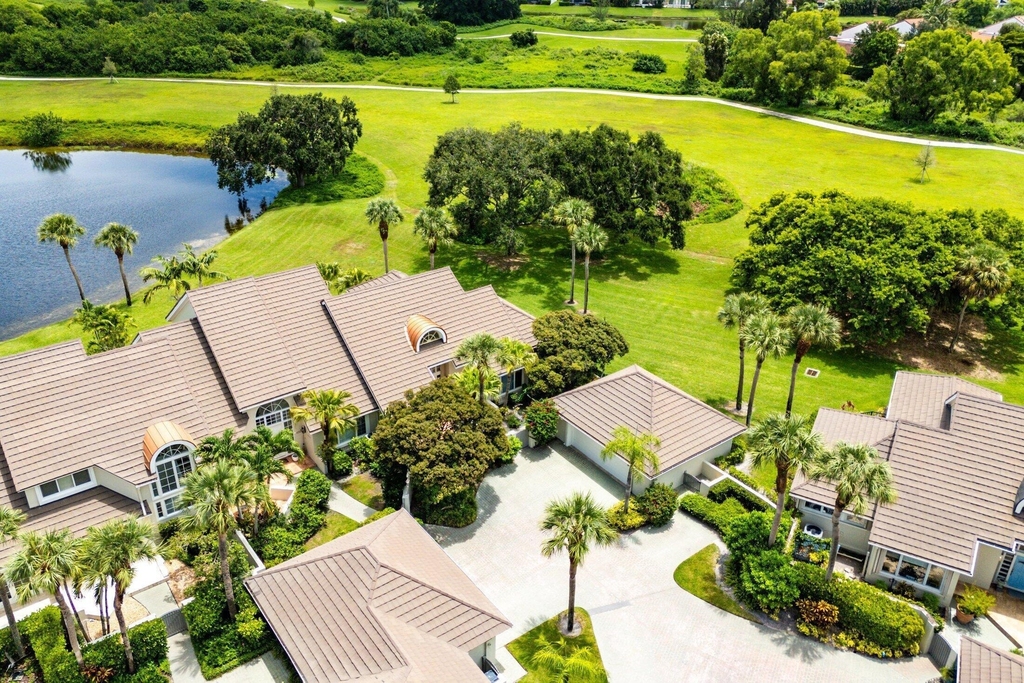 2584 Muirfield Court - Photo 39