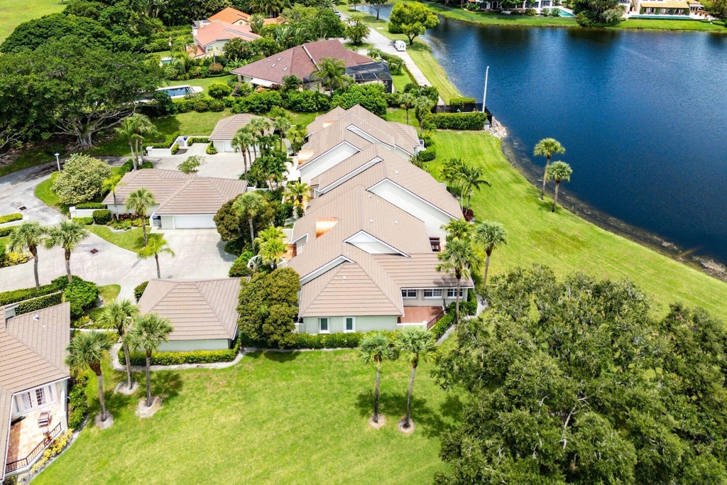 2584 Muirfield Court - Photo 40