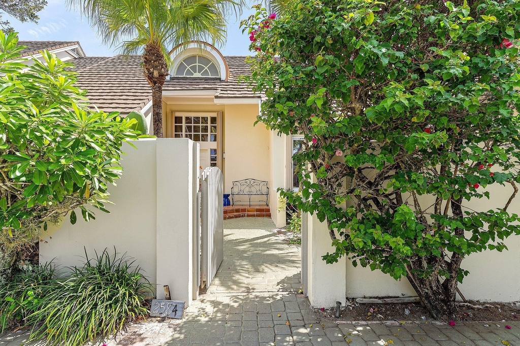 2584 Muirfield Court - Photo 3