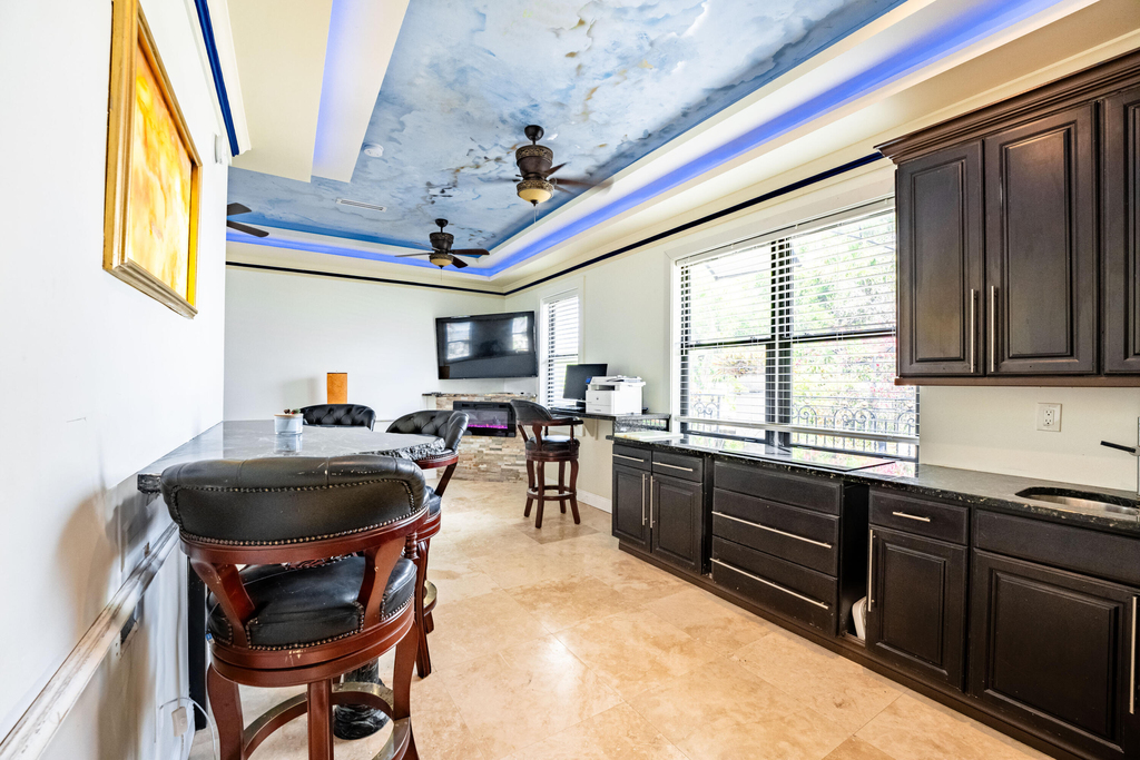 1325 N Mangonia Drive - Photo 3