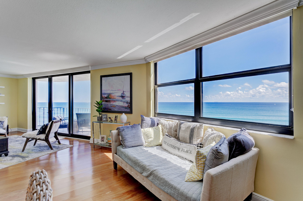 5420 N Ocean Drive - Photo 2