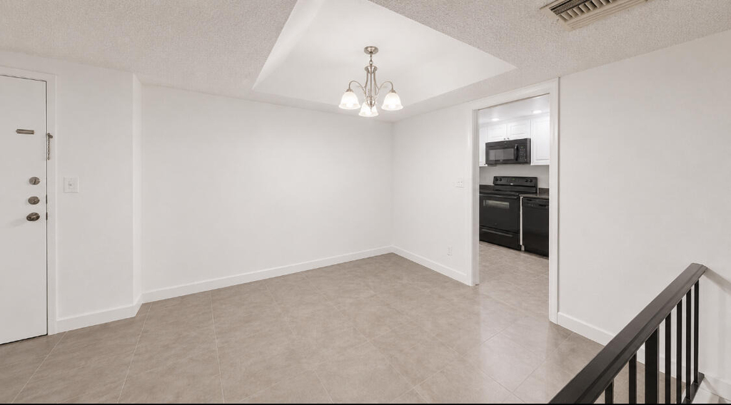3740 Inverrary Drive - Photo 22