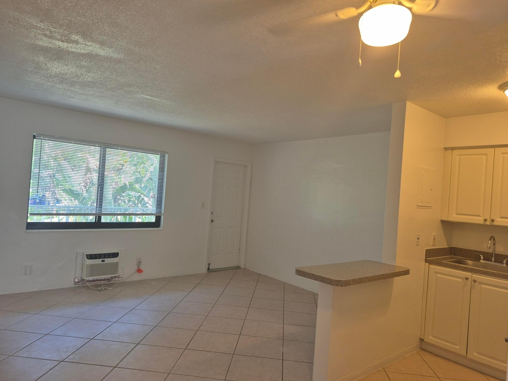 1960 Ne 48 Street - Photo 2