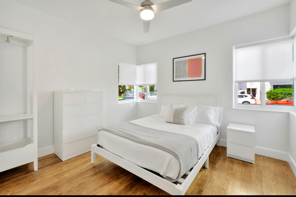 7825 Byron Avenue - Photo 3