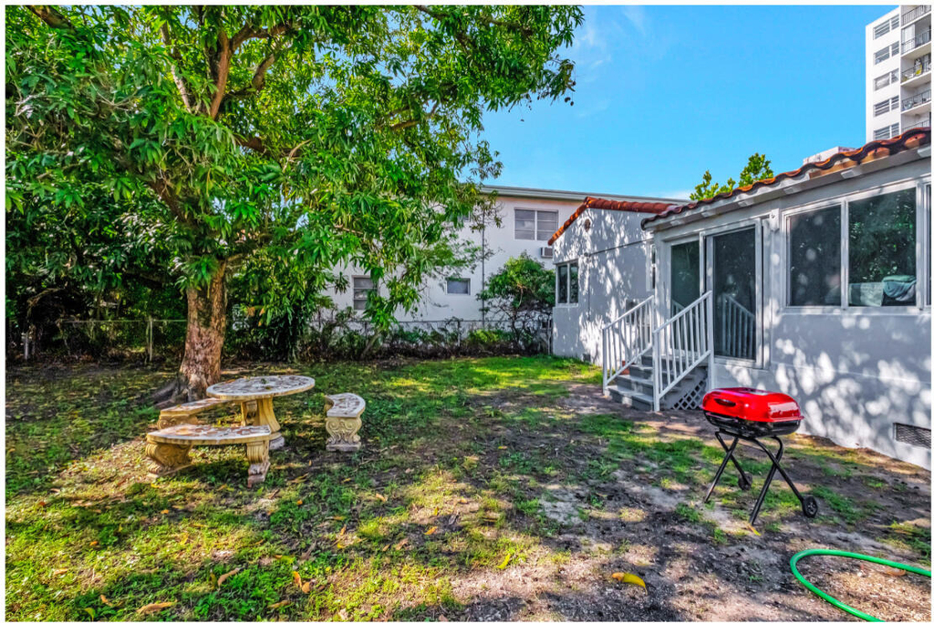 7825 Byron Avenue - Photo 2