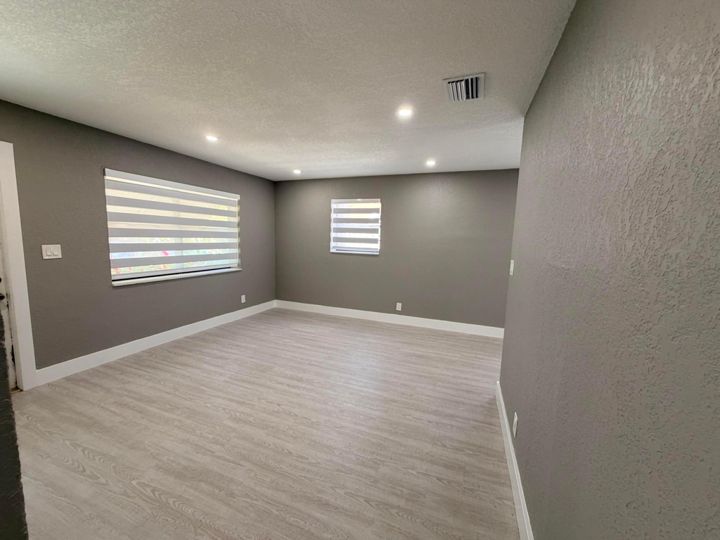 827 Franklin Road - Photo 9