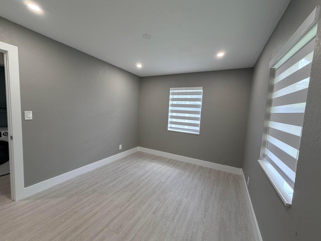 827 Franklin Road - Photo 6