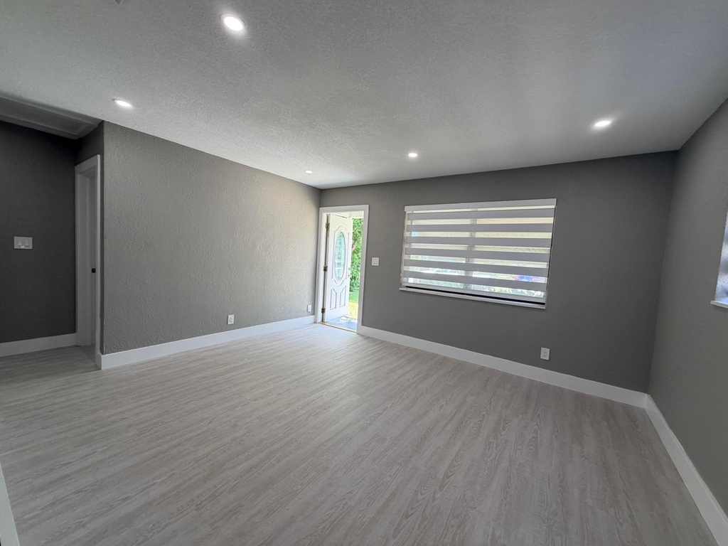 827 Franklin Road - Photo 1