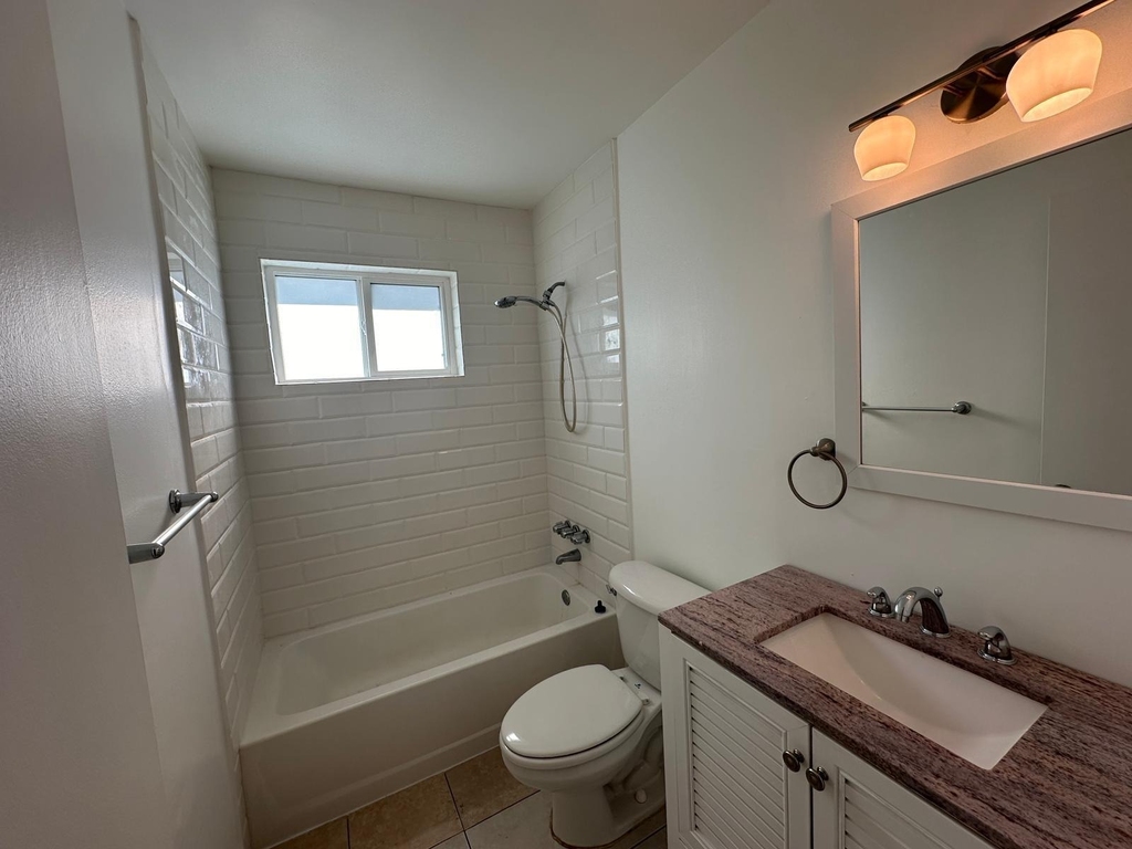 817 Lighthouse Drive - Photo 5