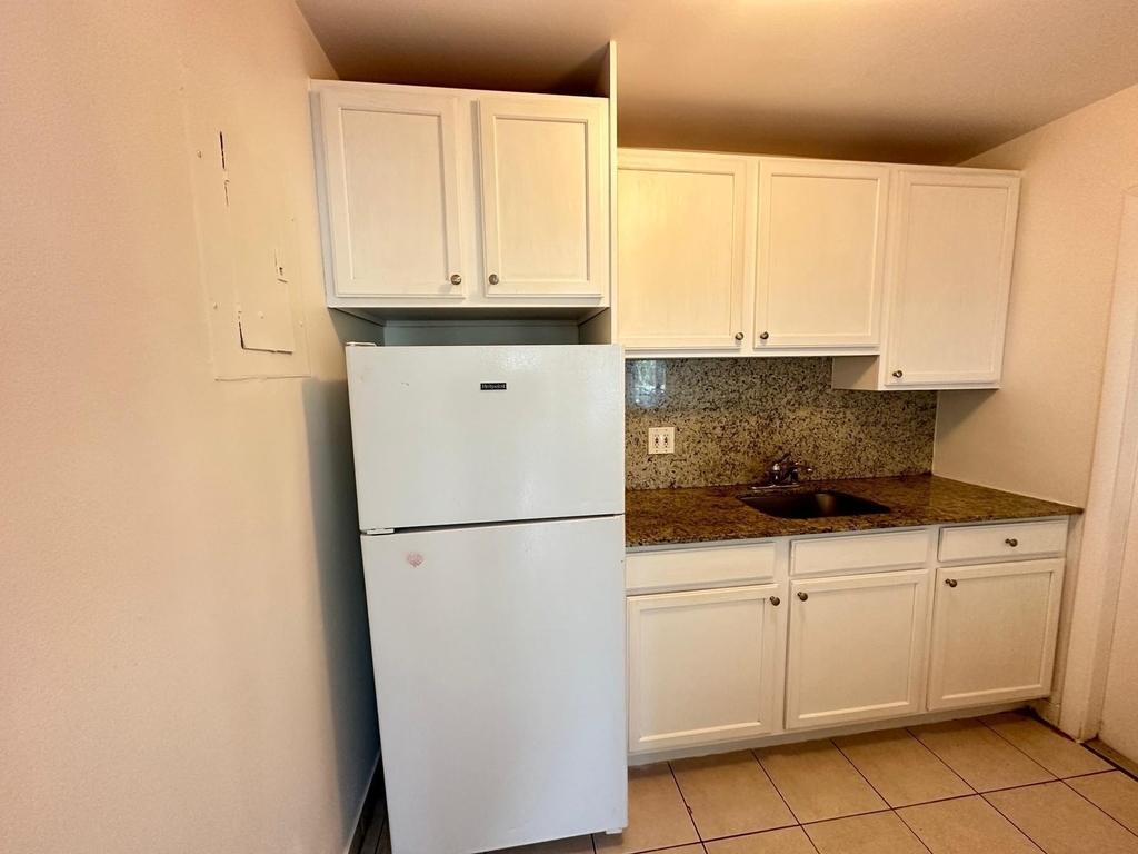 817 Lighthouse Drive - Photo 8