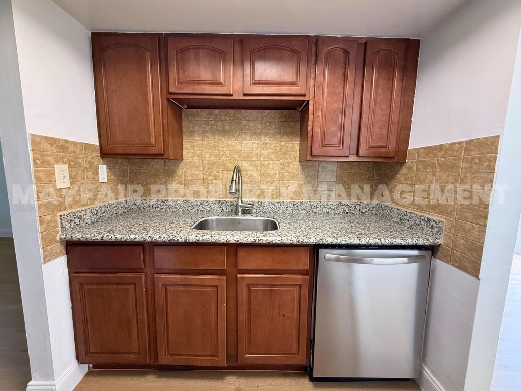 4100 Nw 16th Avenue - Photo 5