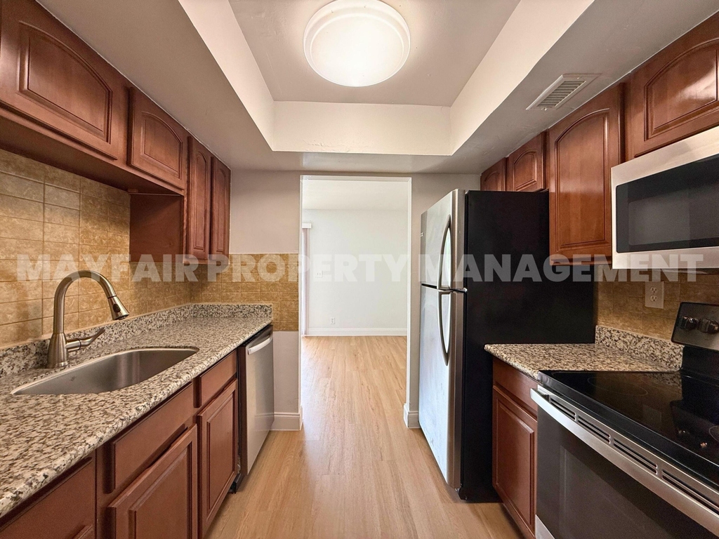 4100 Nw 16th Avenue - Photo 9