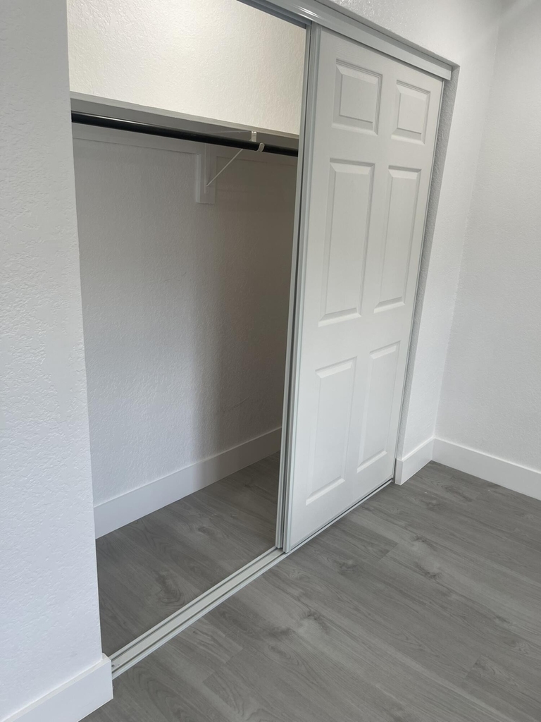 880 Nw 8th Avenue - Photo 14
