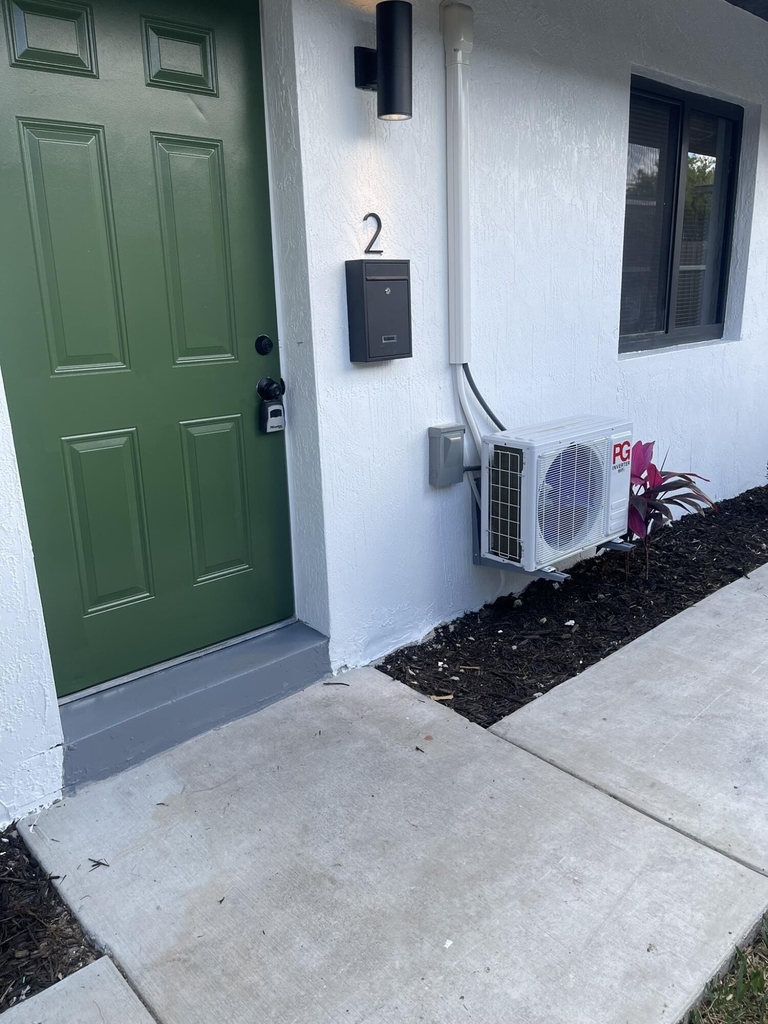 880 Nw 8th Avenue - Photo 15