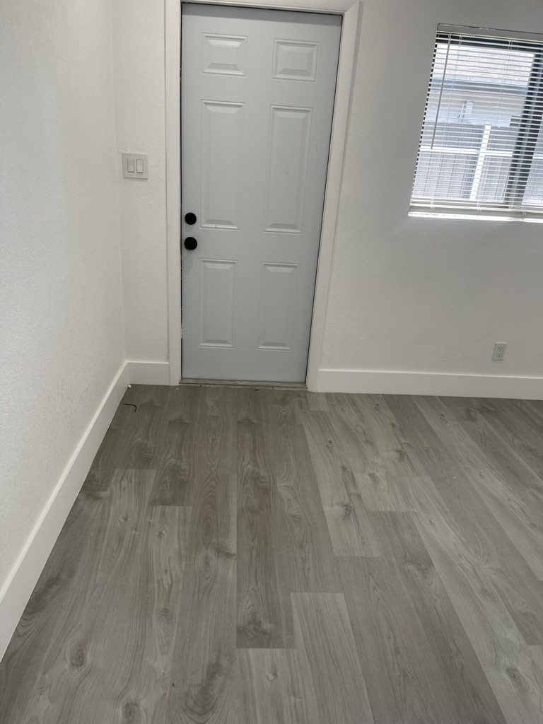 880 Nw 8th Avenue - Photo 9