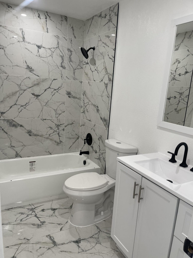 880 Nw 8th Avenue - Photo 7