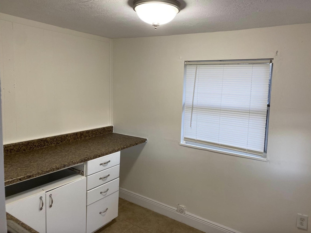 1310 Atlantic Avenue - Photo 3