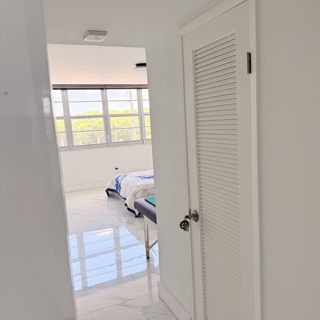 2841 Ne 163rd Street - Photo 5