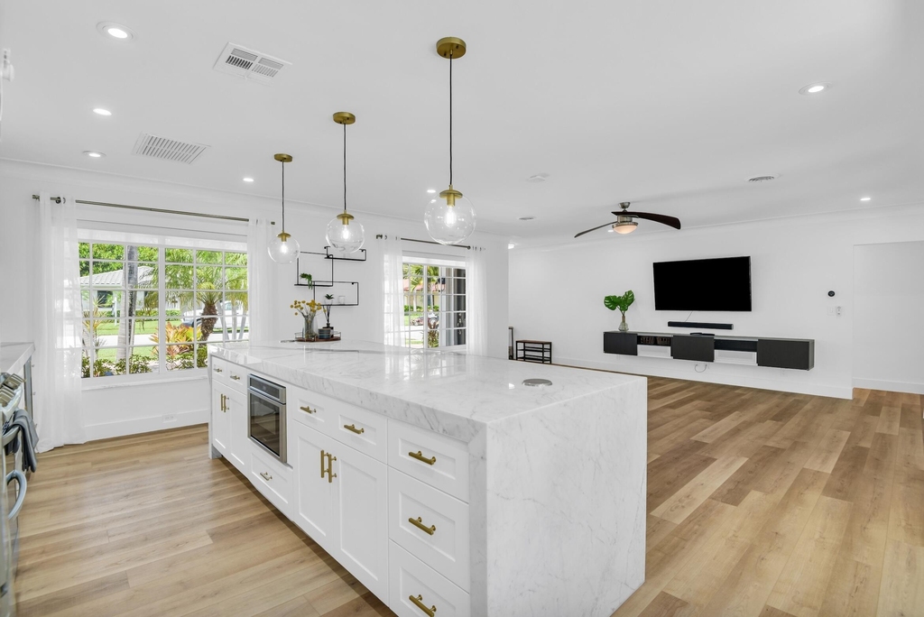 701 Appleby Street - Photo 12