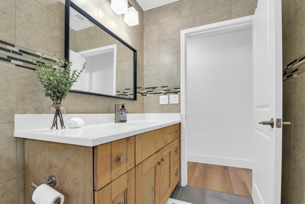 701 Appleby Street - Photo 35