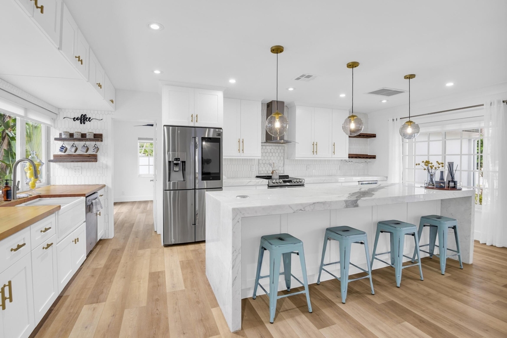 701 Appleby Street - Photo 37