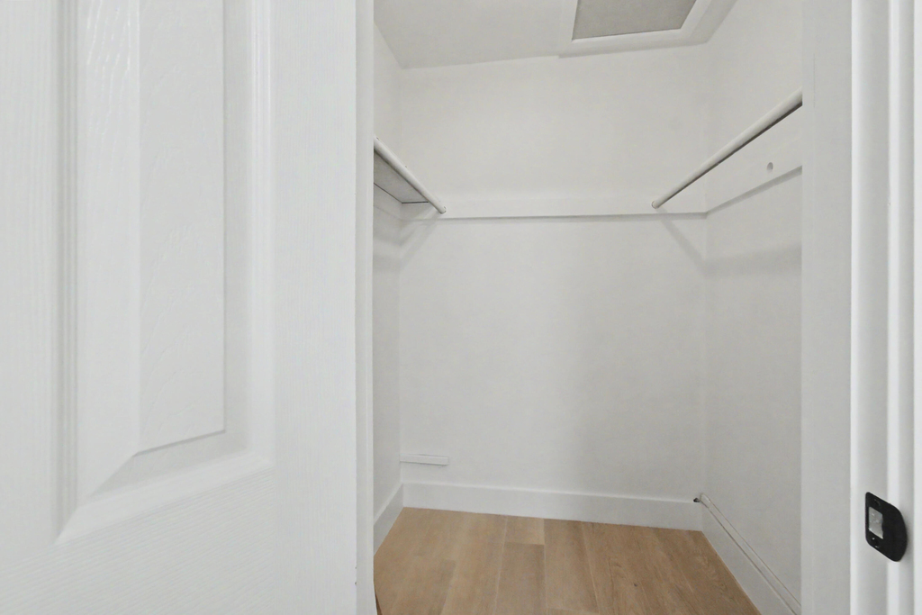 411b Ne 57th Court - Photo 6