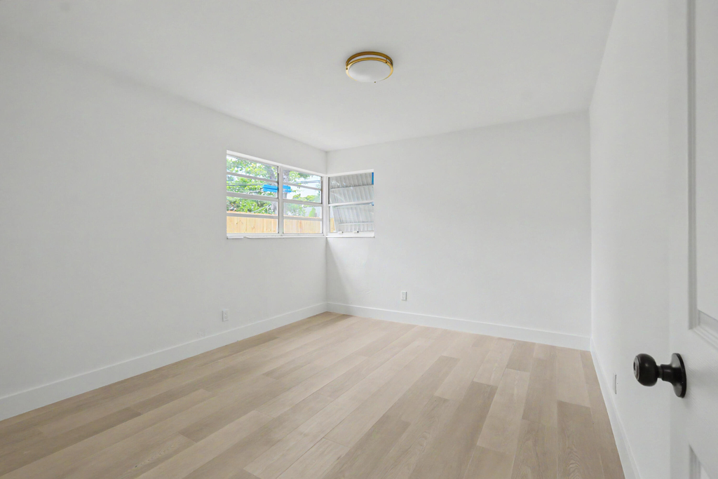 411b Ne 57th Court - Photo 7