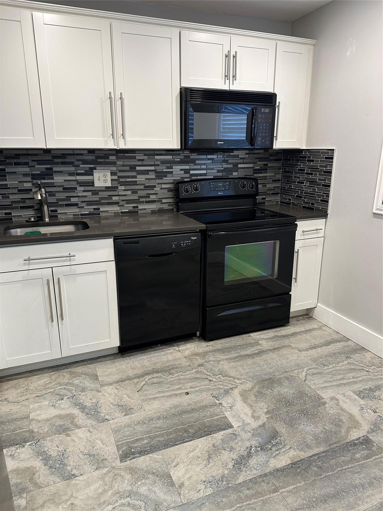 8310 Sands Point Boulevard - Photo 4