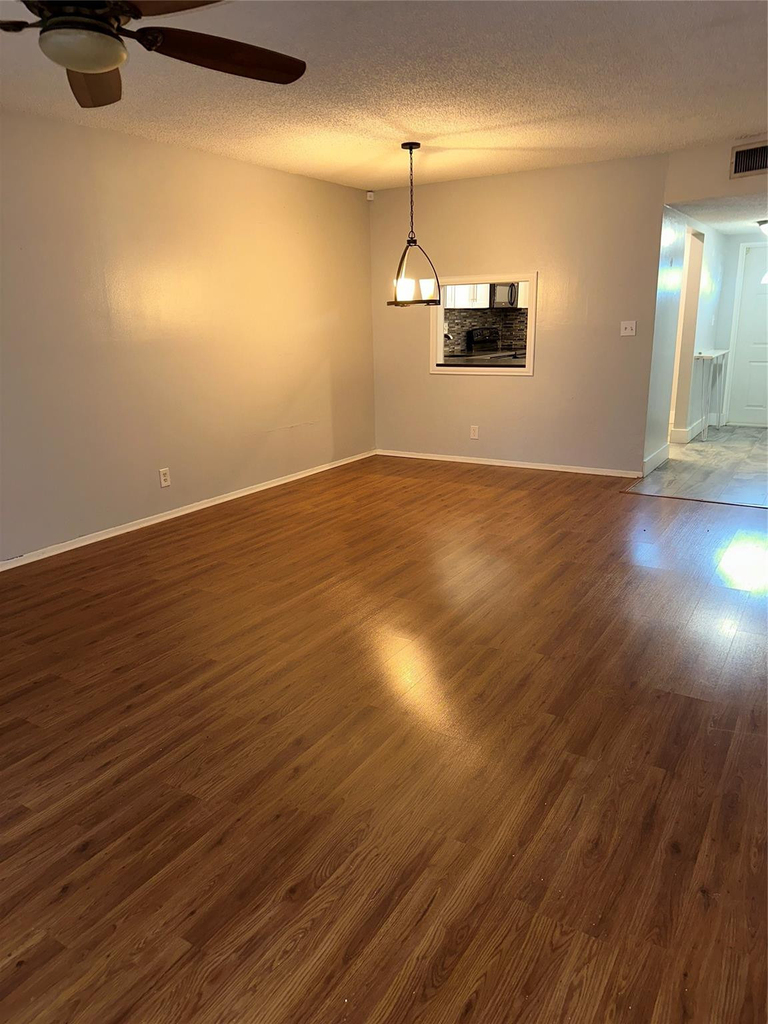 8310 Sands Point Boulevard - Photo 9