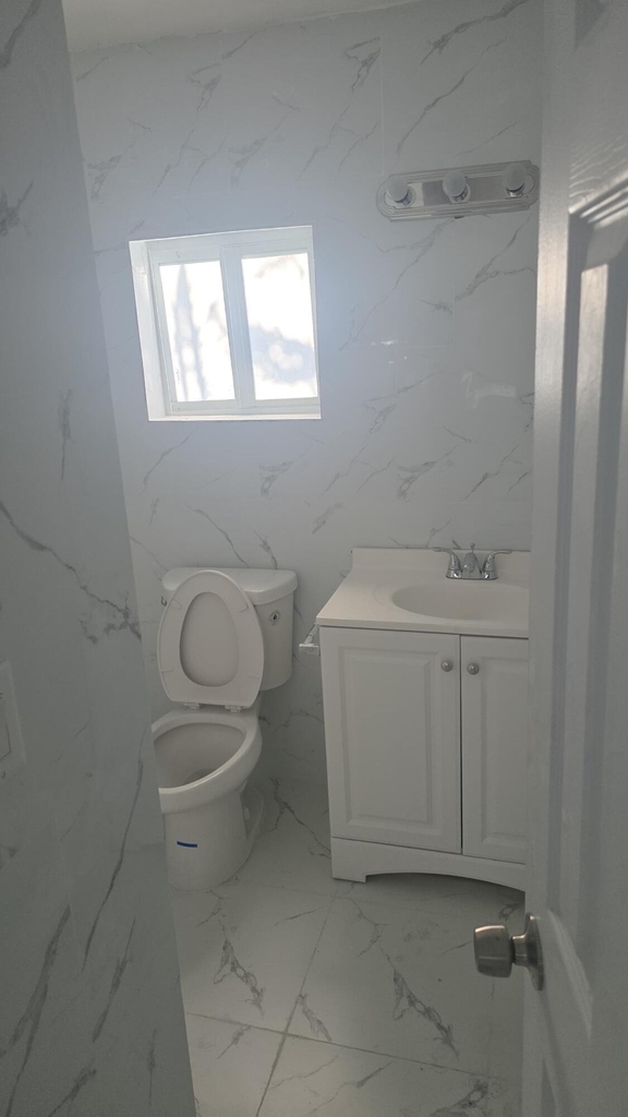 5211 Sw 24th Street - Photo 2