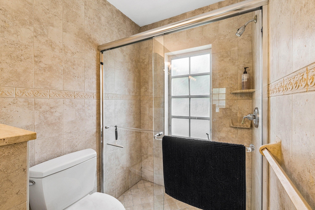 6417 Bay Club Drive - Photo 21