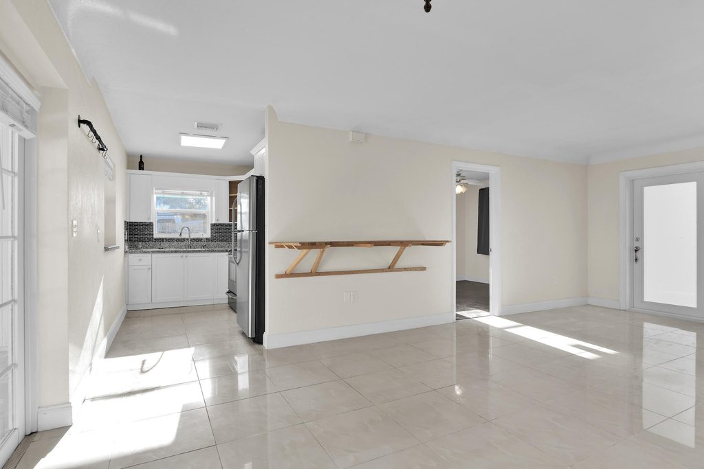 1821 Montague Street - Photo 5