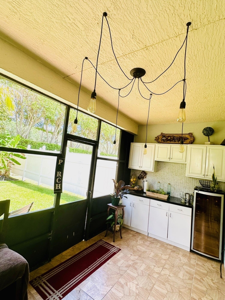 9205 Dupont Place - Photo 21