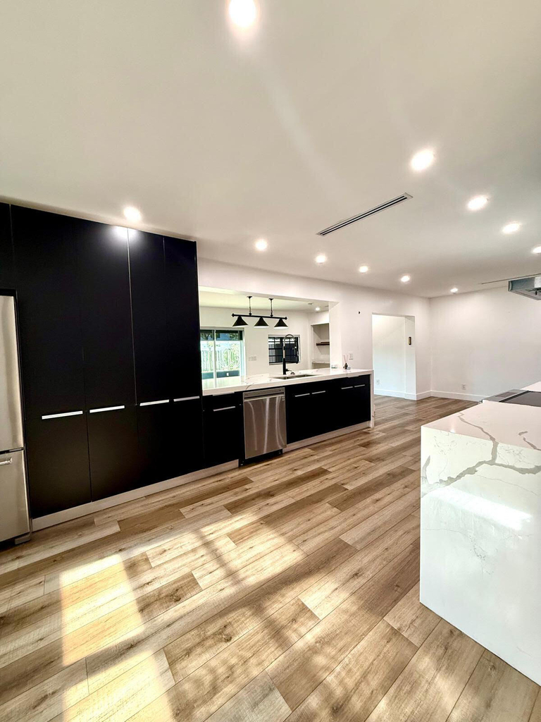 4411 Thomas Street - Photo 12