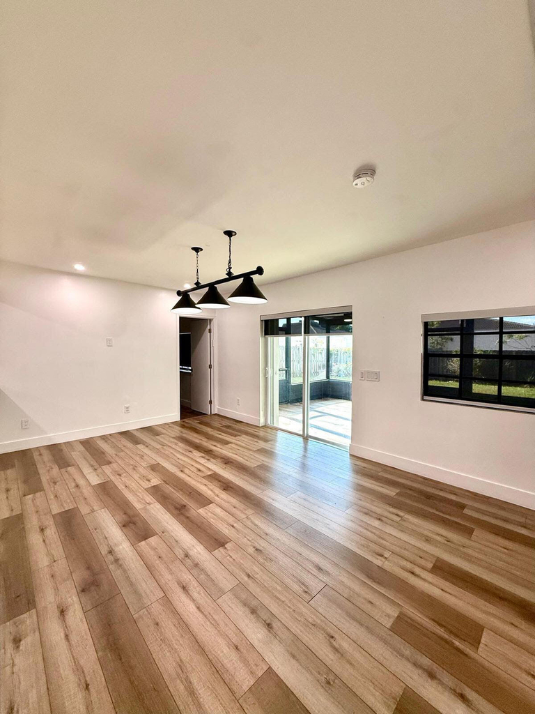 4411 Thomas Street - Photo 6