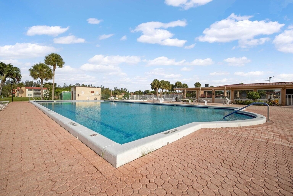 120 Lake Evelyn Drive - Photo 31