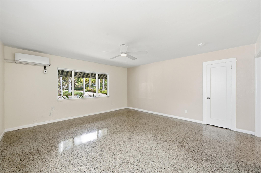 1614 Ne 7th Street - Photo 4